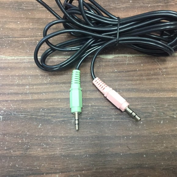 Logitech S-220 2.1 Stereo Computer Speakers - Picture 10 of 15